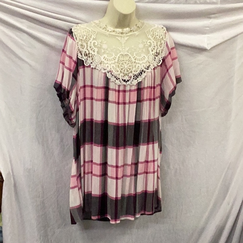 Torrid Pink Plaid Top - Picture 1 of 6